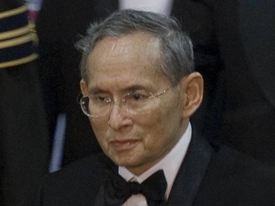 Đời sống vương giả của những hoàng thân giàu nhất thế giới ảnh 1